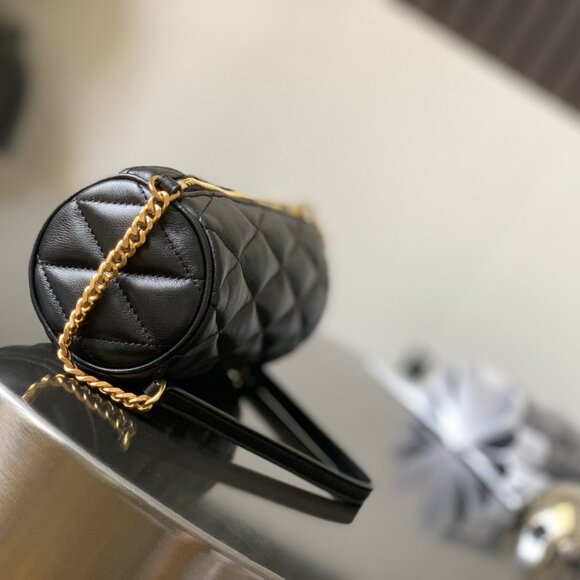 Yves Saint Laurent black handbag - Picture 2 of 7